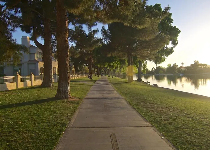 Waterfront 1st Flr, Gated, 2 Bd Office, Trail * Scottsdale