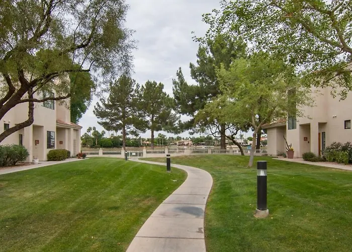 Waterfront 1st Flr, Gated, 2 Bd Office, Trail * Scottsdale