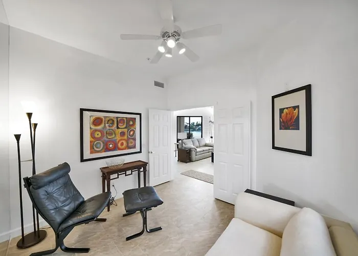 Waterfront 1st Flr, Gated, 2 Bd Office, Trail Holiday home Scottsdale
