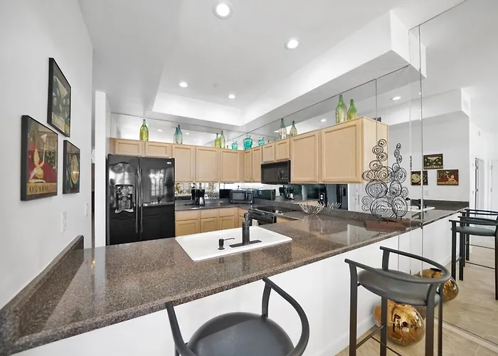 Waterfront 1st Flr, Gated, 2 Bd Office, Trail *