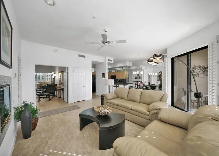 Waterfront 1st Flr, Gated, 2 Bd Office, Trail * Scottsdale